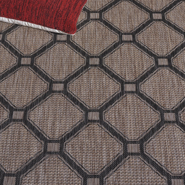 Safavieh Courtyard Exquisite Indoor/Outdoor Area Rug With Geometric Design For Timeless Elegance And Durability Dark Grey ,Light Grey 88% Polypropylene,12% Polyester Cy8471-07812-810