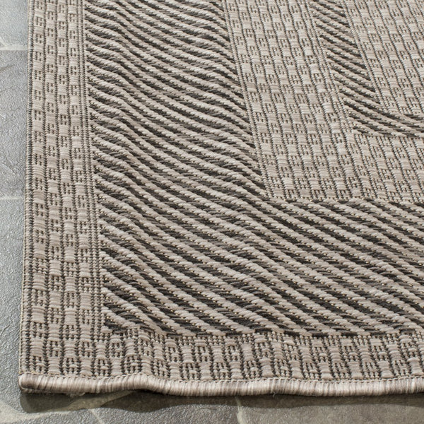 Safavieh Courtyard Round Area Rug — Calming Green & Neutral Tones, Low-Profile Power-Loomed Durability For Homes 6'-7" x 6'-7" GREEN / BEIGE CY8477-32221-7R