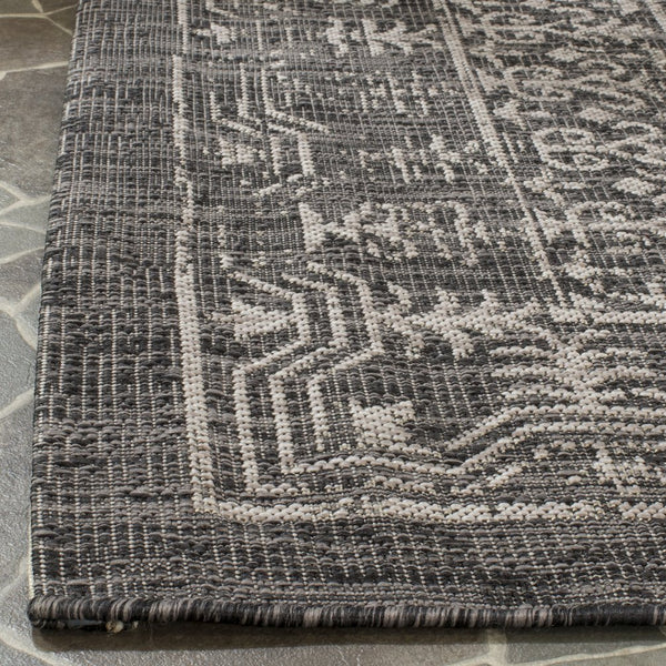 Safavieh Courtyard Stylish Area Rug For Indoor & Outdoor Use - Durable, Oeko-tex Certified Elegance Black ,Natural 88% Polypropylene,12% Polyester Cy8482-37321-6