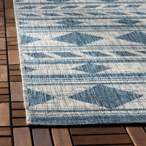 Safavieh Coutyard Power Loomed Indoor/Outdoor Area Rug - Elegant Navy And Aqua Design For Any Space Navy ,Aqua 85.4% Polypropylene,10.4% Polyester,4.2% Latex Cy8529-39421-210