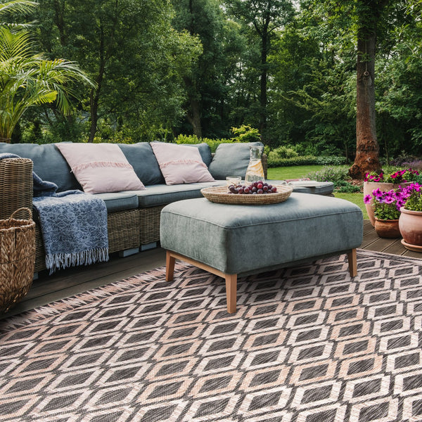Safavieh Cy Indoor Outdoor Geometric Area Rug - Elegant Navy And Grey Design For Modern Living Spaces Black ,Natural 88% Polypropylene,12% Polyester Cy8531-37321-810