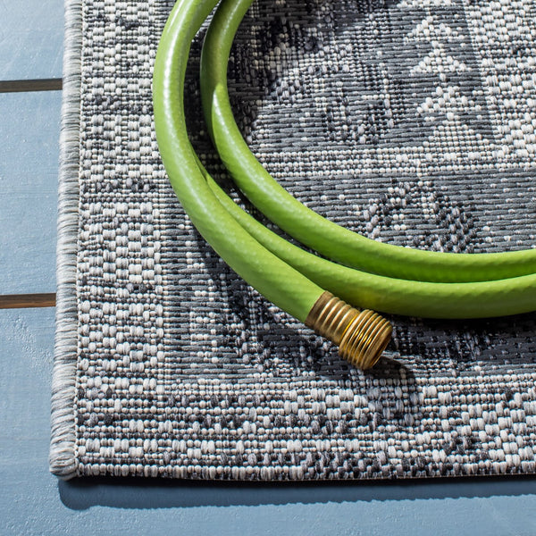 Safavieh Courtyard Elegant Indoor/Outdoor Area Rug - Timeless Design, Durable & Easy To Clean For Any Home Light Grey ,Light Beige 85.4% Polypropylene,10.4% Polyester,4.2% Latex Cy8546-37613-6