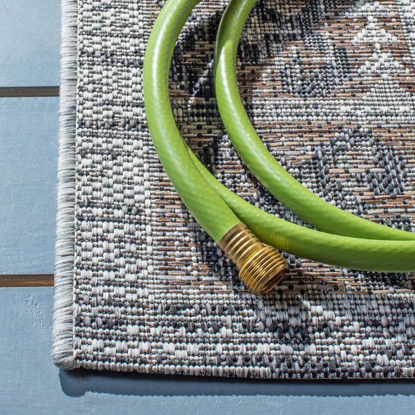 Safavieh Courtyard Elegant Indoor/Outdoor Area Rug - Timeless Design, Durable & Easy To Clean For Any Home Light Grey ,Light Beige 85.4% Polypropylene,10.4% Polyester,4.2% Latex Cy8546-37613-6