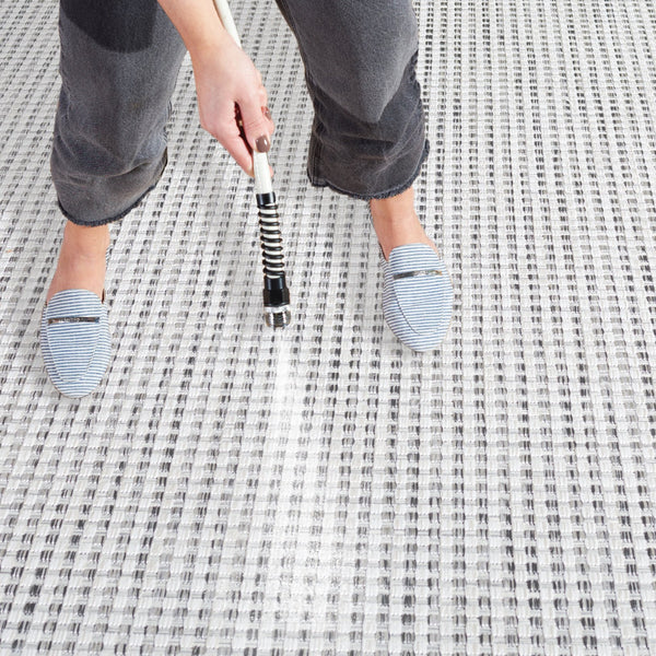 Safavieh Courtyard Indoor/Outdoor Area Rug – Elegant Power-loomed Design For Timeless Home Sophistication Ivory ,Grey 88% Polypropylene,12% Polyester Cy8586-59121-7sq