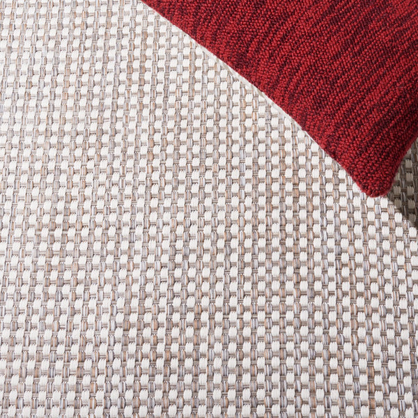 Safavieh Courtyard Indoor/Outdoor Area Rug – Elegant Power-loomed Design For Timeless Home Sophistication Ivory ,Grey 88% Polypropylene,12% Polyester Cy8586-59121-7sq