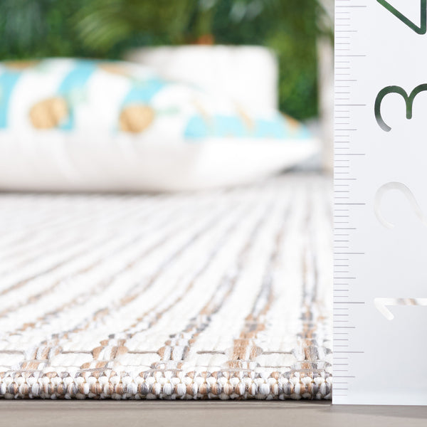 Safavieh Courtyard Indoor/Outdoor Area Rug – Elegant Power-loomed Design For Timeless Home Sophistication Ivory ,Grey 88% Polypropylene,12% Polyester Cy8586-59121-7sq