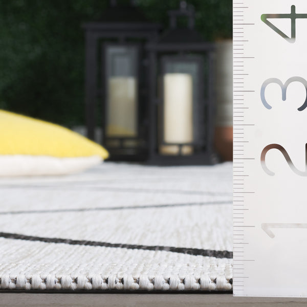 Safavieh Courtyard Elegant Geometric Area Rug - Durable Indoor/Outdoor Design For Modern Home Decor Ivory ,Brown 88% Polypropylene,12% Polyester Cy8635-59312-5