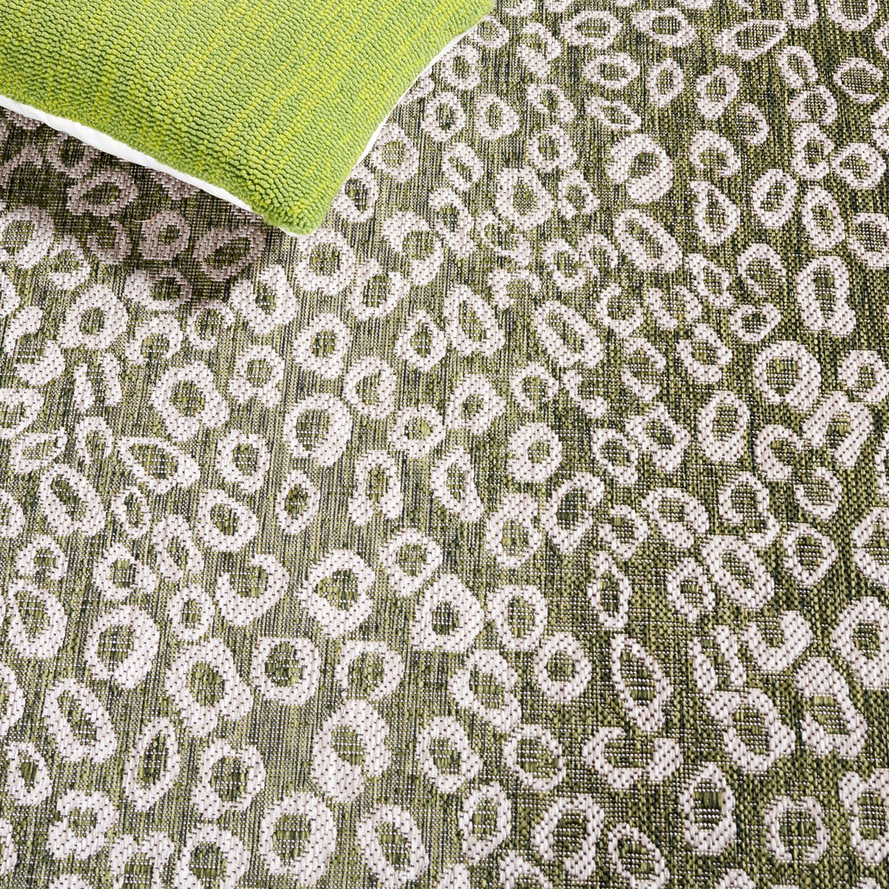 Safavieh Courtyard Stylish Area Rug For Indoors And Outdoors - Elegant Design With Animal Print Charm Black ,Light Grey 88% Polypropylene,12% Polyester Cy8659-37621-5