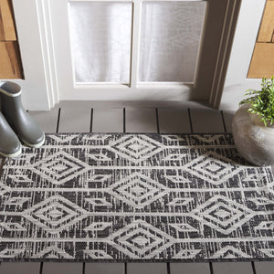 Safavieh Courtyard Santorini Geometric Area Rug – Stylish Tribal Pattern For Indoor & Outdoor Spaces Black ,Grey 85.4% Polypropylene,10.4% Polyester,4.2% Latex Cy8662-37621-28