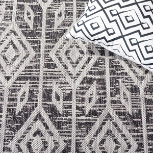 Safavieh Courtyard Santorini Geometric Area Rug – Stylish Tribal Pattern For Indoor & Outdoor Spaces Black ,Grey 85.4% Polypropylene,10.4% Polyester,4.2% Latex Cy8662-37621-28