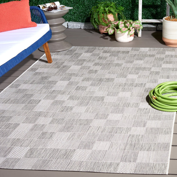 Safavieh Courtyard 8676 Power Loomed Indoor / Outdoor Rug Grey / Dark Grey 5'-3" x 7'-6"