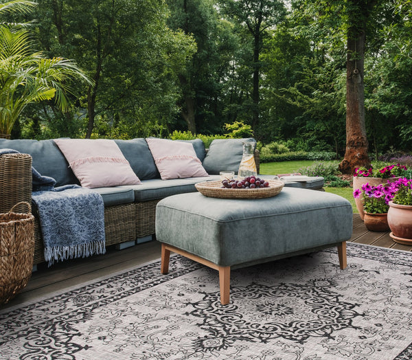 Safavieh Courtyard Exquisite Small Rectangle Area Rug In Grey And Navy, Timeless Elegance For Any Space Grey ,Navy 88% Polypropylene,12% Polyester Cy8679-36812-5