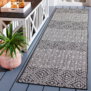 Safavieh Courtyard Contemporary Geometric Area Rug For Indoor/Outdoor Elegance - Durable & Stylish Design Black ,Grey 88% Polypropylene,12% Polyester Cy8787-37621-4r