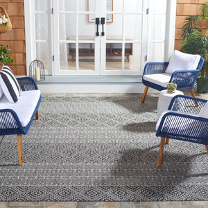 Safavieh Courtyard Contemporary Geometric Area Rug For Indoor/Outdoor Elegance - Durable & Stylish Design Black ,Grey 88% Polypropylene,12% Polyester Cy8787-37621-4r