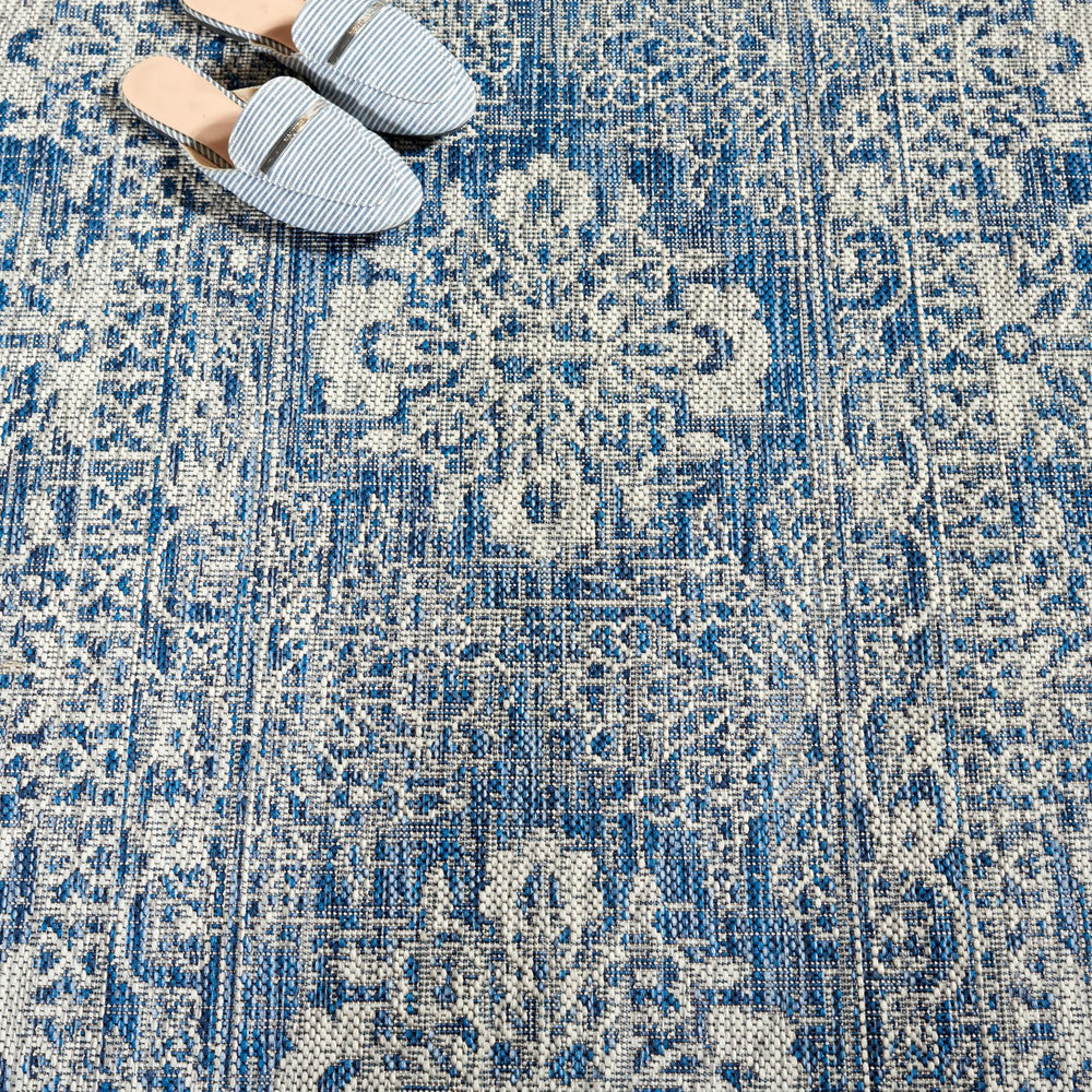 Safavieh Courtyard Navy/Grey Area Rug - Timeless Elegance With Luxurious Patterns For Indoor & Outdoor Spaces Navy ,Grey 88% Polypropylene,12% Polyester Cy8796-36821-5