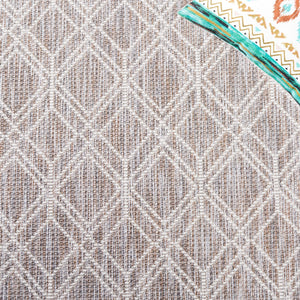 Safavieh Courtyard Geometric Indoor/Outdoor Area Rug - Elegant, Durable, Modern Design For Any Space Ivory ,Beige Grey 88% Polypropylene,12% Polyester Cy8822-59121-810