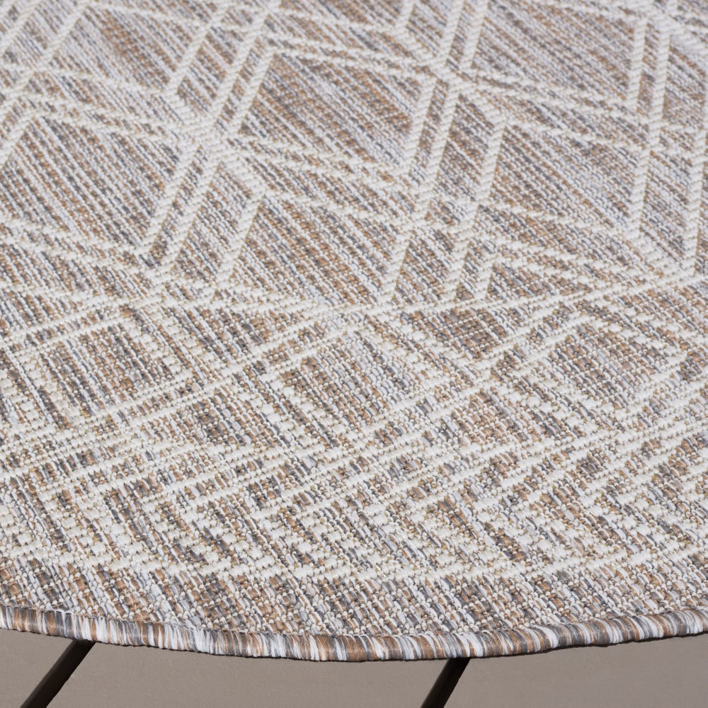 Safavieh Courtyard 8822 Power Loomed Indoor / Outdoor Rug Ivory / Beige Grey 6'-7" x 6'-7" Round