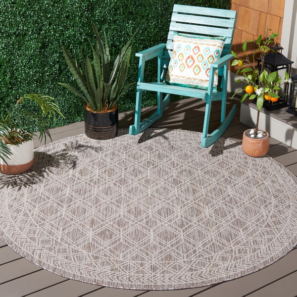 Safavieh Courtyard 8822 Power Loomed Indoor / Outdoor Rug Ivory / Beige Grey 6'-7" x 6'-7" Round
