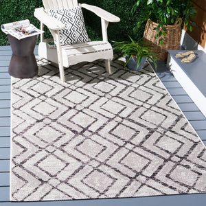 Safavieh Courtyard Elegant Geometric Area Rug - Durable, Soft, And Chic Indoor/Outdoor Decor For Any Space Ivory ,Green 88% Polypropylene,12% Polyester Cy8951-55712-28