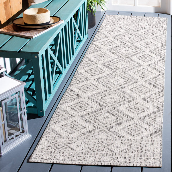 Safavieh Courtyard Exquisite Geometric Area Rug - Durable Power Loomed Design For Indoor & Outdoor Spaces Ivory ,Light Grey 88% Polypropylene,12% Polyester Cy8998-55321-4