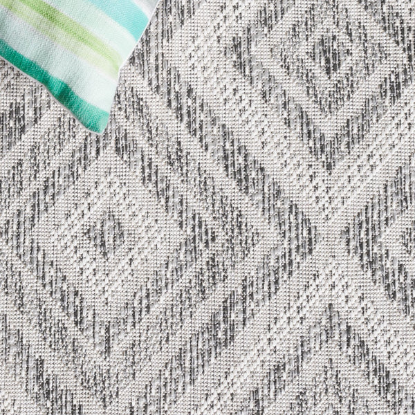 Safavieh Courtyard Exquisite Geometric Area Rug - Durable Power Loomed Design For Indoor & Outdoor Spaces Ivory ,Light Grey 88% Polypropylene,12% Polyester Cy8998-55321-4