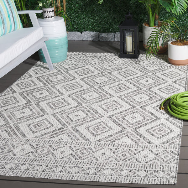 Safavieh Courtyard Exquisite Geometric Area Rug - Durable Power Loomed Design For Indoor & Outdoor Spaces Ivory ,Light Grey 88% Polypropylene,12% Polyester Cy8998-55321-4