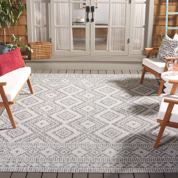 Safavieh Courtyard Exquisite Geometric Area Rug - Durable Power Loomed Design For Indoor & Outdoor Spaces Ivory ,Light Grey 88% Polypropylene,12% Polyester Cy8998-55321-4