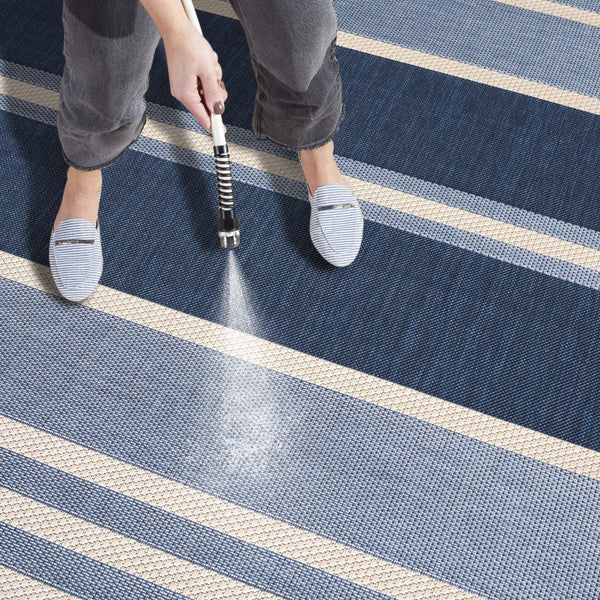 Safavieh Resort Power-loomed Area Rug With Timeless Flora Motifs For Luxurious Living Spaces And Style Navy Blue ,Beige 85.4% Polypropylene,10.4% Polyester,4.2% Latex Cys3356-25821-5