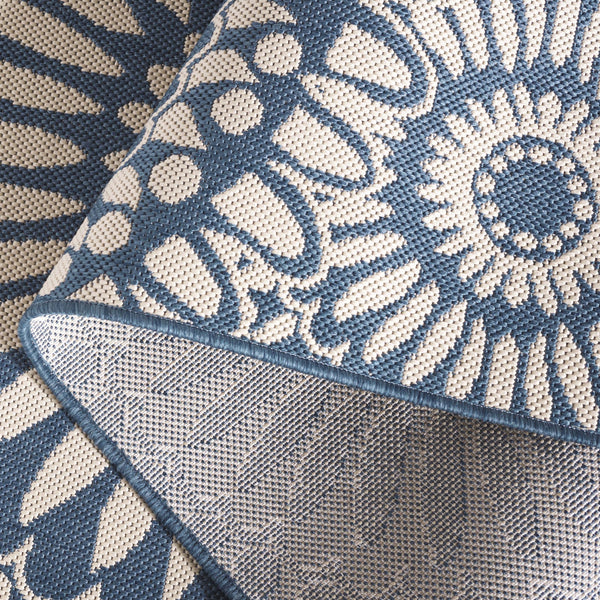 Safavieh Courtyard Exquisite Area Rug - Elegant Medium Rectangle For Indoor & Outdoor Spaces, Oeko-tex Certified Blue ,Beige 85.4% Polypropylene,10.4% Polyester,4.2% Latex Cys6001-233-5176