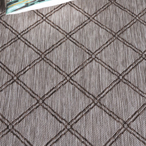 Safavieh Courtyard Exquisite Area Rug - Elegant Medium Rectangle For Indoor & Outdoor Spaces, Oeko-tex Certified Beige ,Brown 85.4% Polypropylene,10.4% Polyester,4.2% Latex Cys8003-363-5176