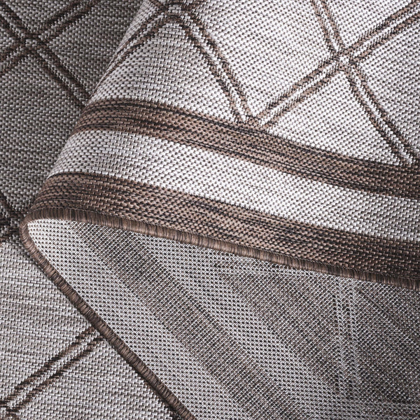 Safavieh Courtyard Exquisite Area Rug - Elegant Medium Rectangle For Indoor & Outdoor Spaces, Oeko-tex Certified Beige ,Brown 85.4% Polypropylene,10.4% Polyester,4.2% Latex Cys8003-363-5176