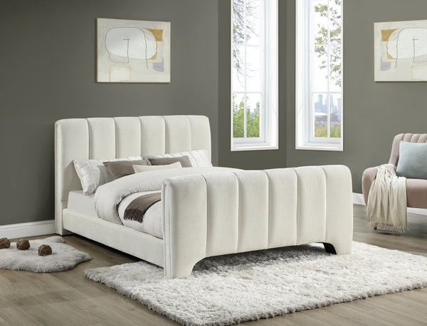 Meridian Furniture Camila Queen Platform Bed Channel Tufted Chenille Upholstered Frame Modern Bedroom Anchor Cream CamilaCream-Q