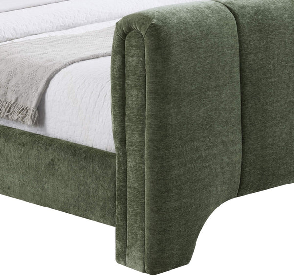 Meridian Furniture Camila Channel Tufted King Bed Chenille Upholstered Headboard for Modern Master Bedroom Green CamilaGreen-K