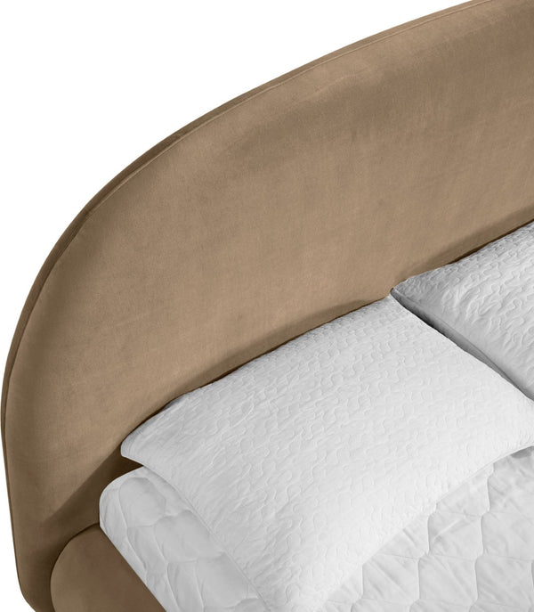Meridian Furniture Celine Sculptural Velvet Full Bed Curved Upholstered Frame for Modern Glam Bedrooms Beige CelineBeige-F