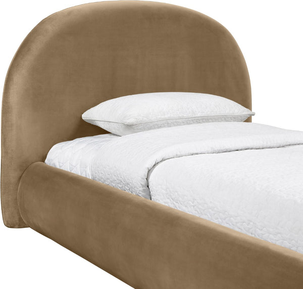 Meridian Furniture Celine Sculptural Velvet Twin Bed Curved Upholstered Headboard for Modern Glam Bedrooms Beige CelineBeige-T