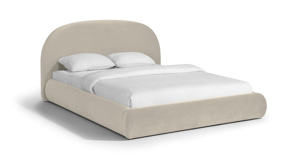 Meridian Furniture Celine Sculptural Velvet Full Bed Curved Upholstered Frame for Modern Glam Bedrooms Cream CelineCream-F