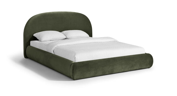 Meridian Furniture Celine Sculptural Curved Velvet King Bed Fully Upholstered Frame for Glam Bedroom Decor Green CelineGreen-K