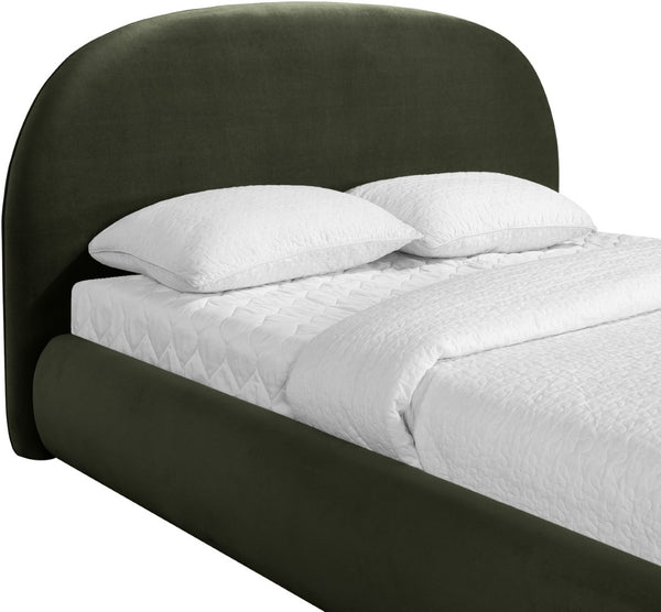 Meridian Furniture Celine Sculptural Curved Queen Bed Fully Upholstered Velvet Frame for Glam Bedrooms Green CelineGreen-Q