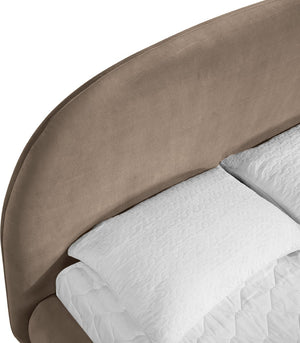 Meridian Furniture Celine Sculptural Curved Queen Bed Fully Upholstered Velvet Frame for Glam Bedrooms Taupe CelineTaupe-Q