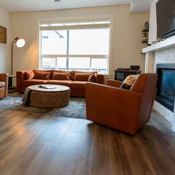 Lh Imports Cooper Swivel Club Chair - Modern Comfort For Stylish Living Rooms And Effortless Entertaining Brown Pine,Hardwood,Metal,Pu Foam,Leather Dav011-cog