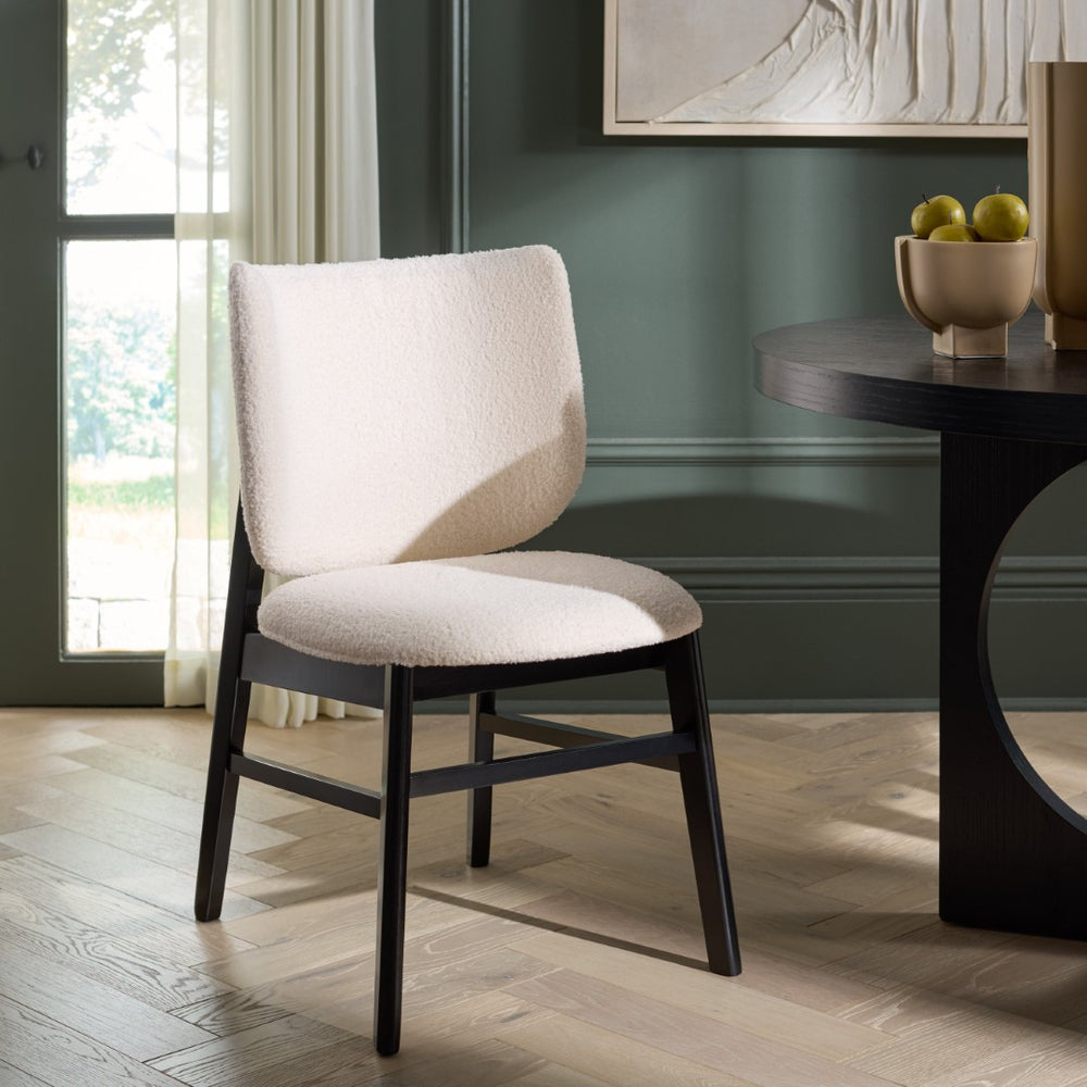 Safavieh Norman Dining Chair - Contemporary Comfort With Durable Craftsmanship For Modern Dining Spaces White / Black DCH3801B