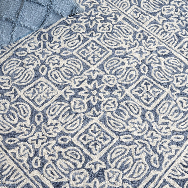 Safavieh Dip Hand-tufted Area Rug With Floral Motifs - Luxurious Wool Blend For Modern Home Elegance Blue ,Ivory 80% Wool,20% Cotton Ddy151m-3