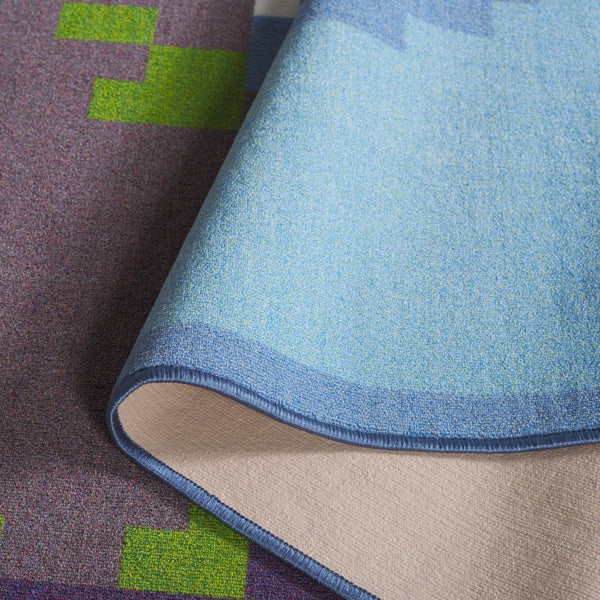 Safavieh Digital Contemporary Area Rug – Stunning Blue And Purple Pixelated Mountain Design For Modern Spaces Blue ,Purple Polyamide Dga102m-5