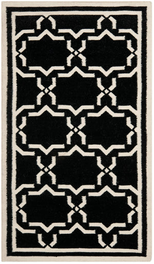 Safavieh Dhurries 545 Hand Woven Flat Weave  Rug Black / Ivory DHU545L-3