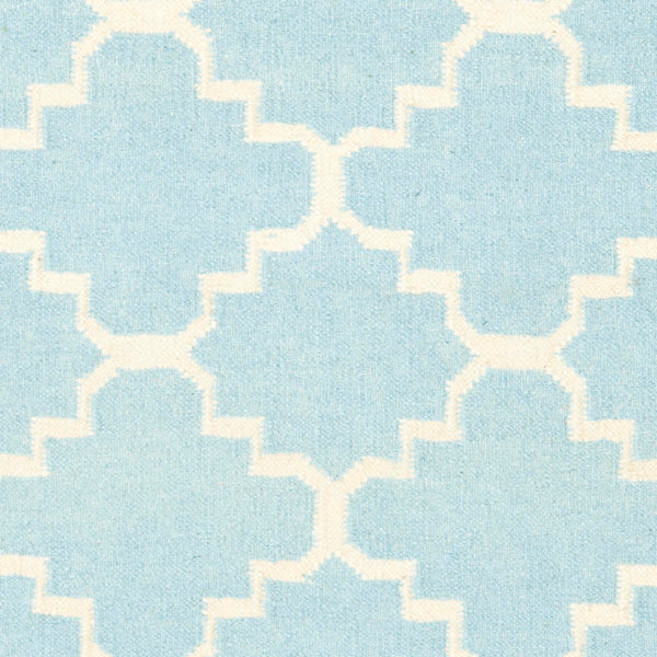 Safavieh Dhurries 554 Hand Woven Flat Weave  Rug Light Blue / Ivory DHU554B-3