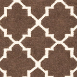 Safavieh Dhurries 554 Hand Woven Flat Weave  Rug Brown / Ivory DHU554C-3