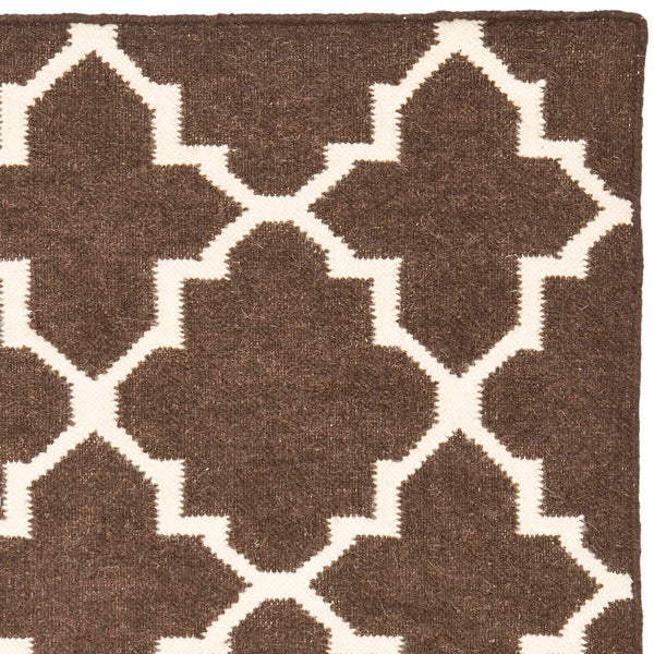 Safavieh Dhurries 554 Hand Woven Flat Weave  Rug Brown / Ivory DHU554C-3