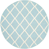 Safavieh Dhurries 565 Hand Woven Flat Weave  Rug Light Blue / Ivory DHU565B-4R