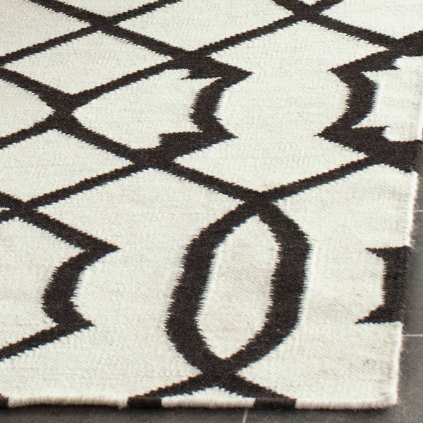 Safavieh Dhurries Handwoven Wool Area Rug - Elegant Geometric Design, Artisan Crafted For Timeless Style Ivory ,Charcoal Wool Dhu753d-8