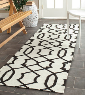 Safavieh Dhurries Handwoven Wool Area Rug - Elegant Geometric Design, Artisan Crafted For Timeless Style Ivory ,Charcoal Wool Dhu753d-8